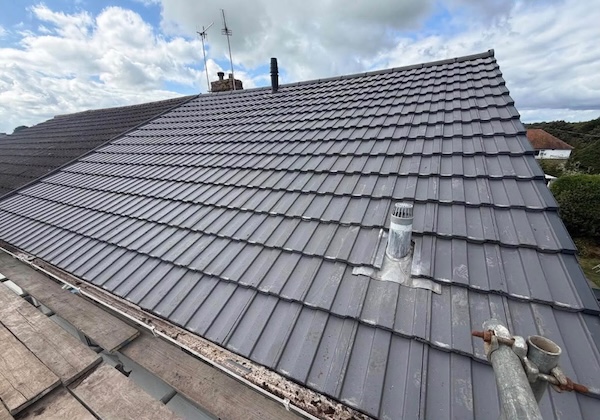 Full tiled roof replacement in Twickenham